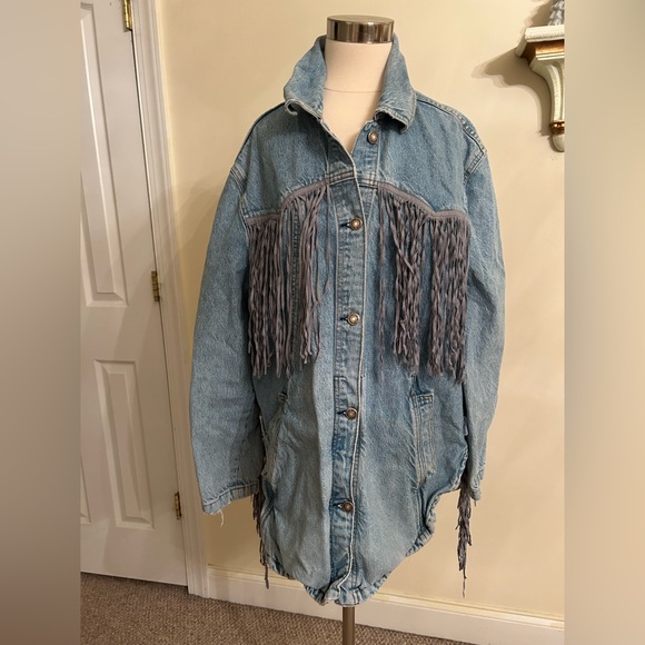 Free People Rodeo Western Fringe Out Denim Jeans Blue Jacket size L - Picture 2 of 9